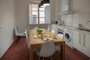 Kuchnia lub aneks kuchenny w obiekcie Casas de Sevilla - Casa Sevillana Harinas26