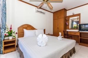 Gallery image of Andaman Sea Guesthouse Patong in Patong Beach