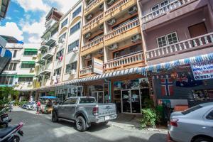 Gallery image of Andaman Sea Guesthouse Patong in Patong Beach