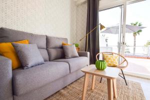Część wypoczynkowa w obiekcie Letmalaga Cremades Beach
