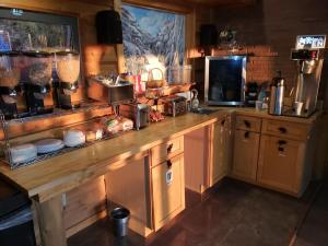 A kitchen or kitchenette at Willard Munger Inn