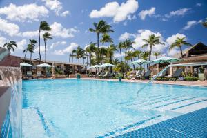 Bazén v ubytování Manchebo Beach Resort and Spa nebo v jeho okolí