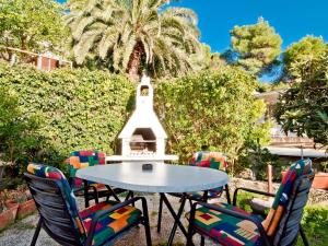 Vonkajšia záhrada v ubytovaní Mali Losinj Apartment 6