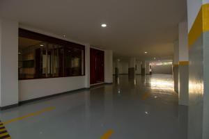 Foto de la galeria de RedDoorz Plus @ CBD Bintaro a Peladen