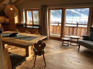 Fotografie z fotogalerie ubytování Apartment Kornerhof Kaltenbach Zillertal v destinaci Kaltenbach