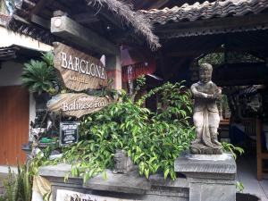Gallery image of Barclona Guesthouses Lovina in Buleleng