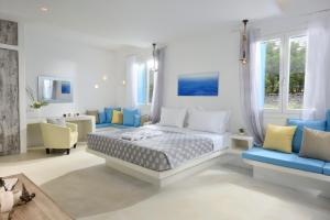 Postel nebo postele na pokoji v ubytování Elegant Mykonos
