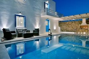 Bazén v ubytování Elegant Mykonos nebo v jeho okolí