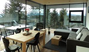 A seating area at Residence Moritz