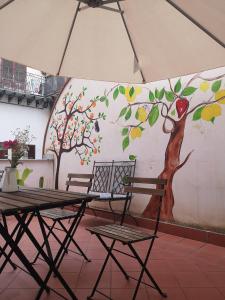 Patio nebo venkovní prostory v ubytování Sunshine Hostel Palermo