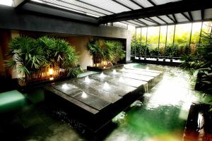 Bazén v ubytování Cher Resort SHA Plus Certified nebo v jeho okolí