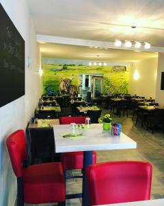 Restaurace v ubytování LE SENT-GINIEIS