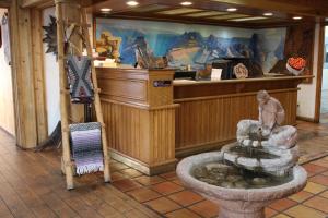 Vstupní hala nebo recepce v ubytování Grand Canyon Inn and Motel - South Rim Entrance + 37 fotografií