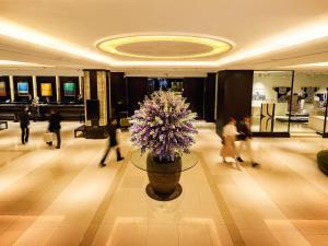 Area lobi atau resepsionis di Sapporo Grand Hotel