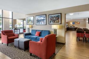 Zona d'estar a Comfort Inn Boston