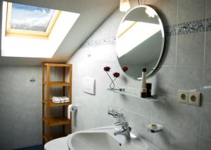 Een badkamer bij Oberlinderhof
