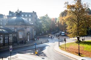 Gallery image of The Old Toffee Works, Montpellier Quarter, Next to Pump Rooms FREE PARKING in Harrogate