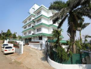 Gallery image of Sunrise Hill Resort in Khandala