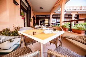Restaurace v ubytování Hotel Sileoni