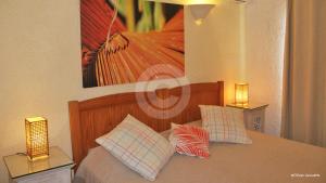 Postel nebo postele na pokoji v ubytování Fantastic spacious beachfront VILLAVACANCES