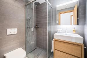 Koupelna v ubytování LAAX Homes - Taviarna Laax 2,14