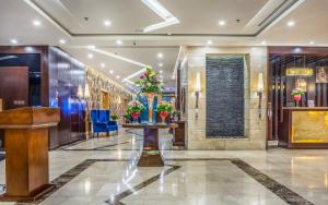 The lobby or reception area at Almuhaidb Residence Al Jubail