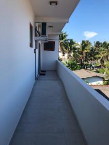 Balkón nebo terasa v ubytování Dasu’s Restaurant & Villa