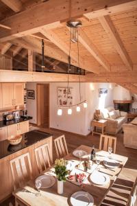 Kuchyň nebo kuchyňský kout v ubytování Chalet Aquila 8 Penthouse