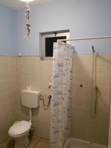 A bathroom at Casa Tabanka Apartment