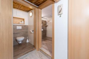 Koupelna v ubytování Das kleine Bio Hotel Tiefenbach