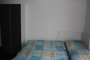 Łóżko lub łóżka w pokoju w obiekcie Ferienwohnung Haus Cerny