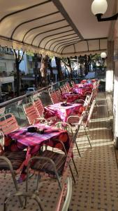 Restaurace v ubytování Hotel Caravelle