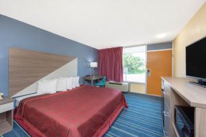 Gallery image of Days Inn by Wyndham Salem, Illinois in Salem +39 photos