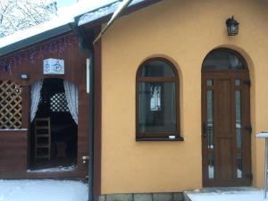 Budova, v ktorej sa vila nachádza