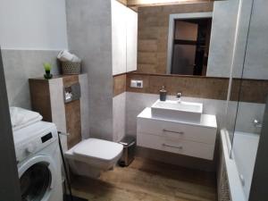 Kúpeľňa v ubytovaní Apartamenty Via Marina