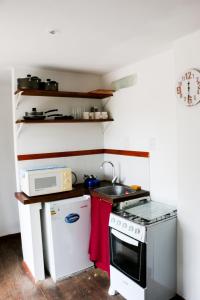 Η κουζίνα ή μικρή κουζίνα στο LA PALOMA CONTAINERS SUITES