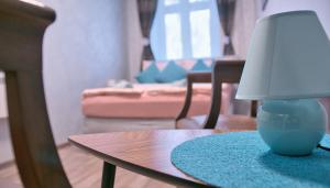A bed or beds in a room at Minnie Mouse