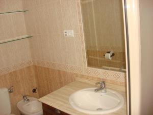 Koupelna v ubytování Apartamentos SOL y PLAYA Torremolinos
