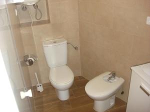 Koupelna v ubytování Apartamentos SOL y PLAYA Torremolinos