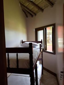 Bunk bed o mga bunk bed sa kuwarto sa Villa Suzana
