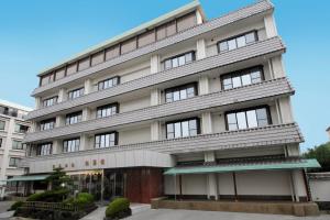 Budova, kde se ryokan nachází