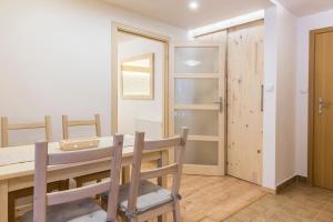Fotografia z galérie ubytovania Apartament Antałówka z ogródkiem v Zakopanom