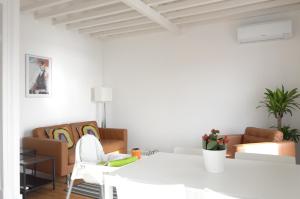 Gallery image of Ocean View Penthouse in Paço de Arcos