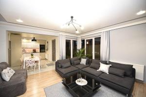Posedenie v ubytovaní Apartament Wróbelkowo
