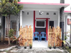 Gallery image of De'Vita Family Homestay in Malang