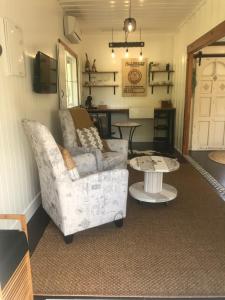 Η κουζίνα ή μικρή κουζίνα στο Paradise Grove