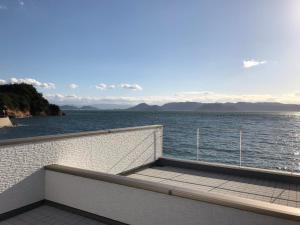 直島町にある魚河岸 7070 オーシャンビューのクルーズ船からの海の景色