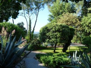 Jardín al aire libre en Le Mas du Péré