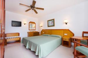 Фотография из галереи Hotel Cala Romántica в Кала-Романтика