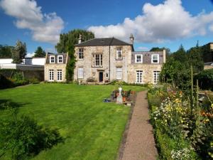 Gallery image of Rathan House - The Eskbank in Dalkeith